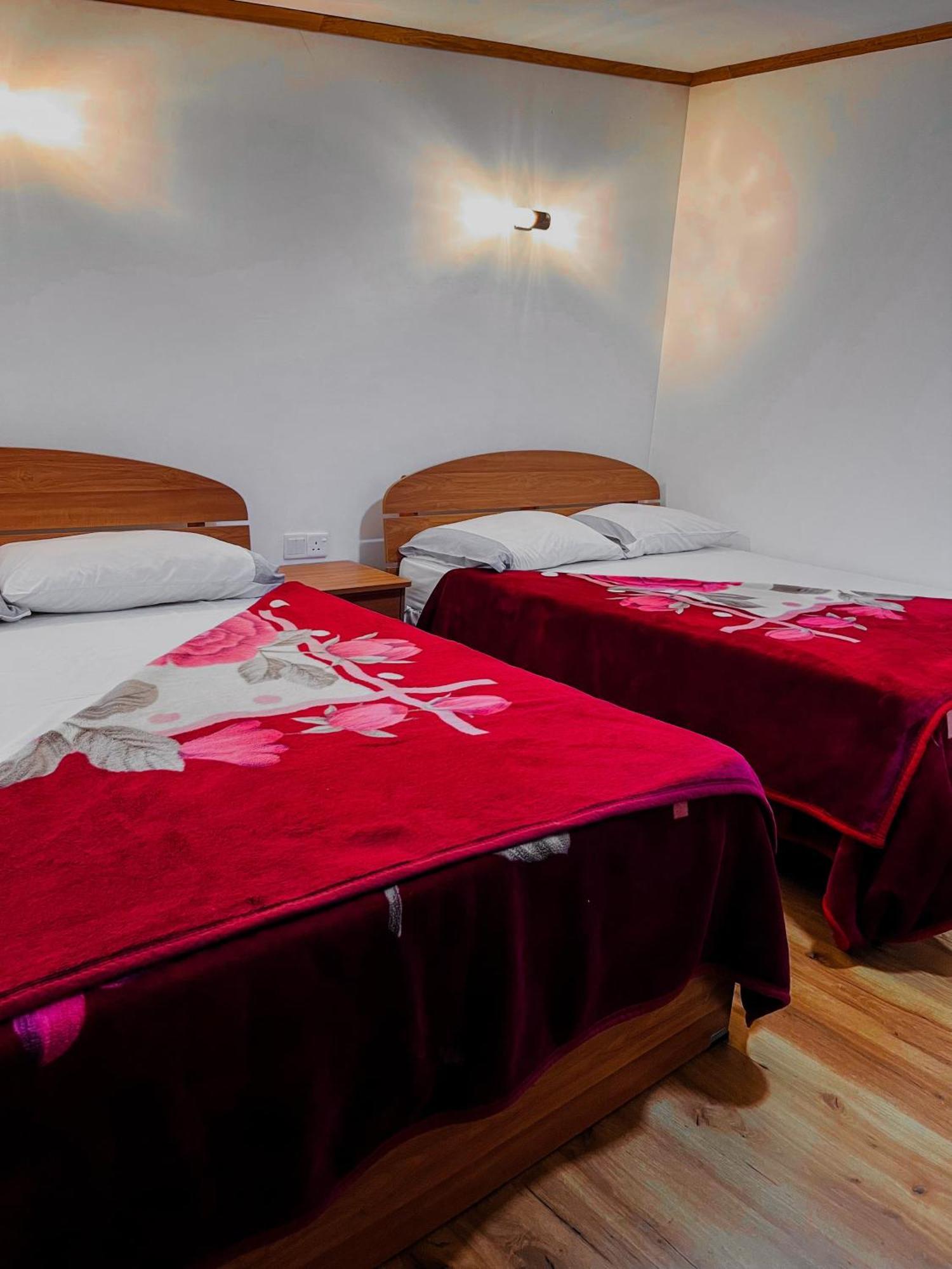 Selis Manor Apartment Nuwara Eliya Bagian luar foto