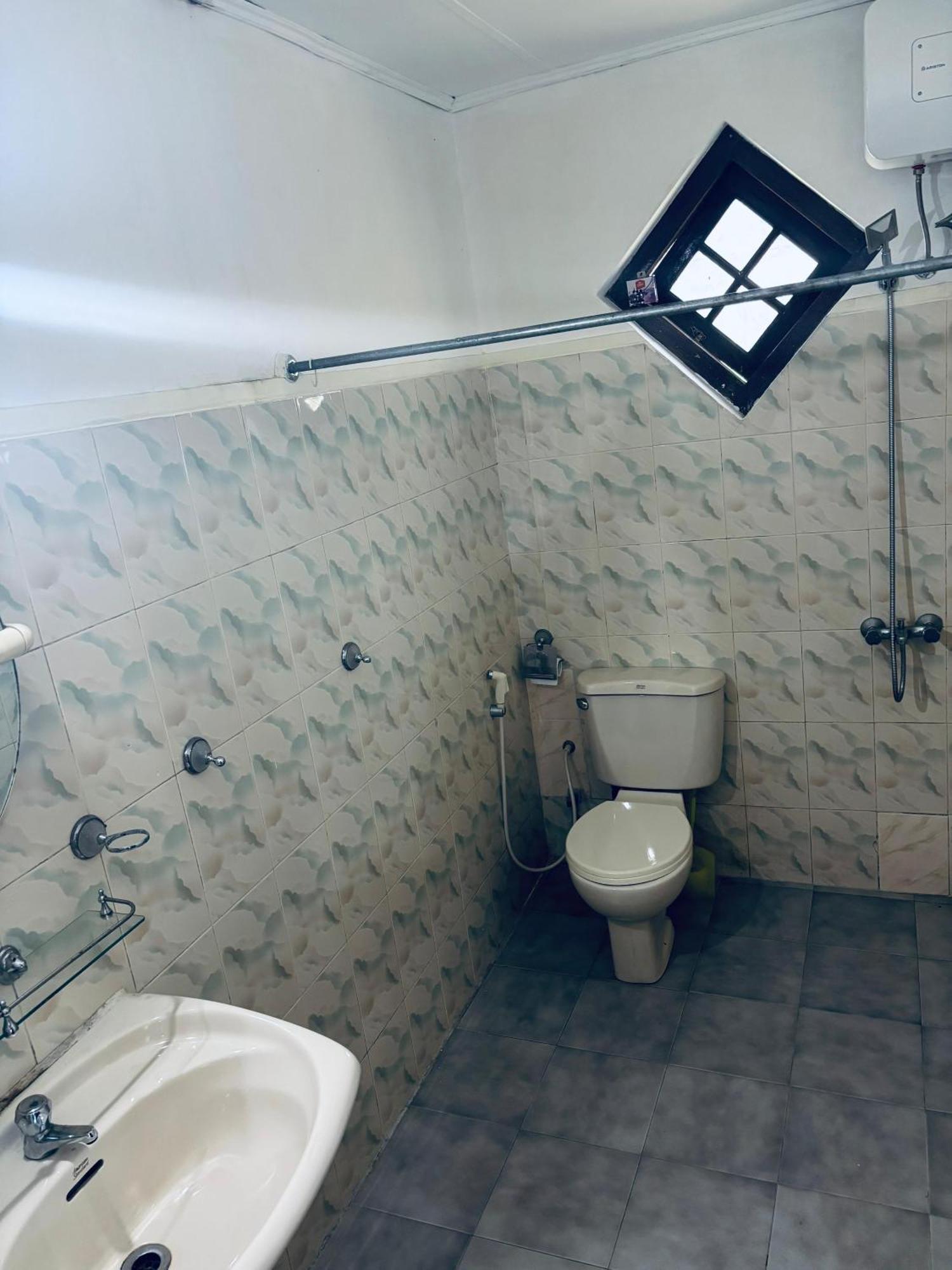 Selis Manor Apartment Nuwara Eliya Bagian luar foto